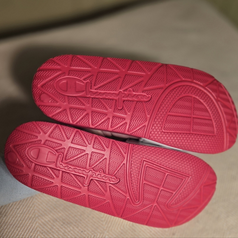 Champion Slides Red White Unisex Youth US 3 NWOT - Picture 4 of 5